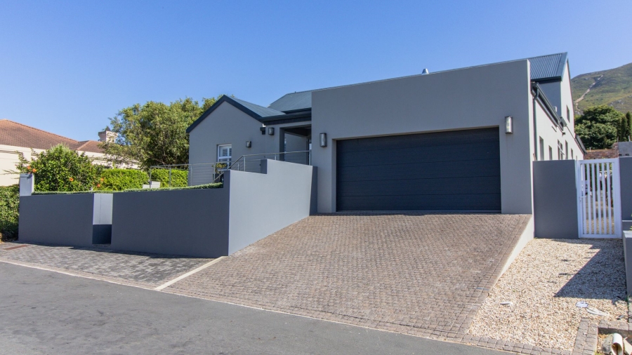4 Bedroom Property for Sale in Onrus Western Cape